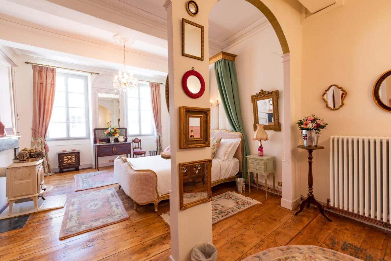 مبيت وإفطار كوندوم Champagne House - Elegance, Luxury And Charm المظهر الخارجي الصورة